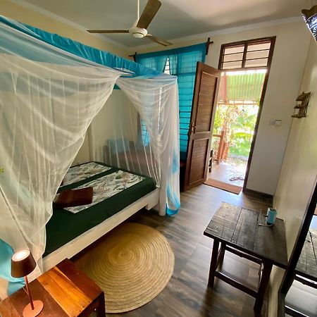 Darwesh Nyumba Lodge Нунгви Екстериор снимка