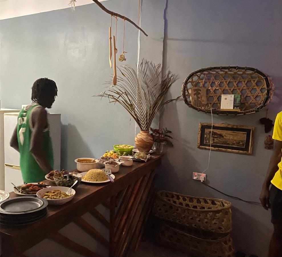 Darwesh Nyumba Lodge Нунгви Екстериор снимка