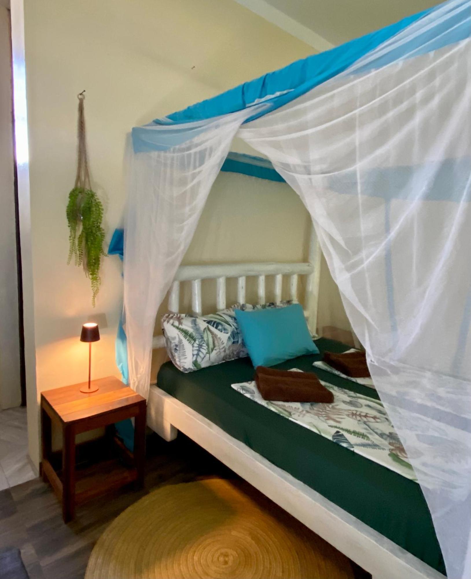 Darwesh Nyumba Lodge Нунгви Екстериор снимка